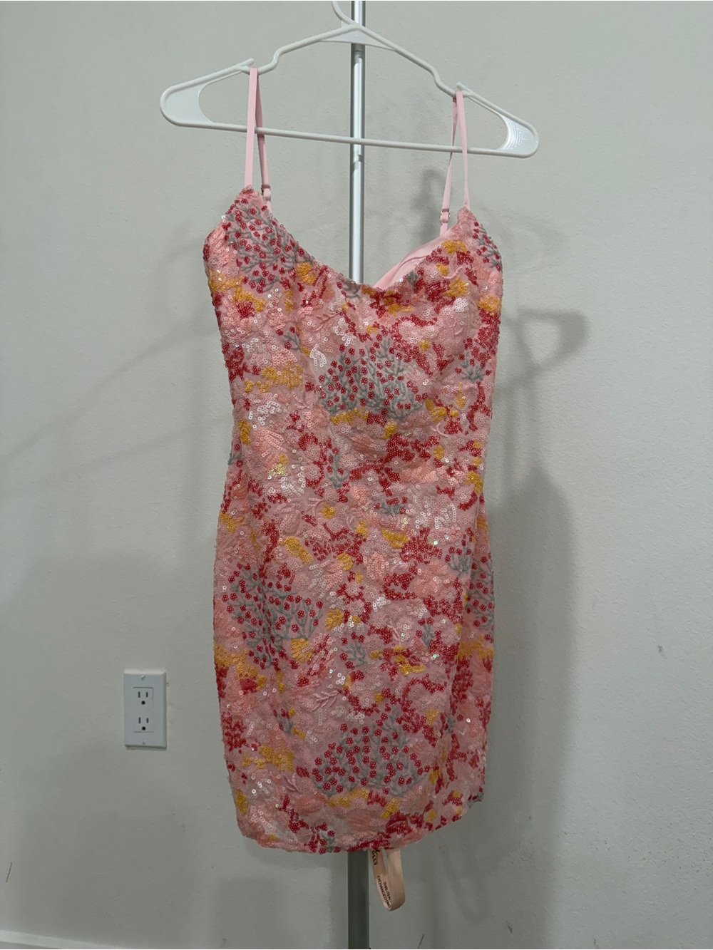 Oh Polly Velena Sequin Mini Dress - Picture 4 of 6